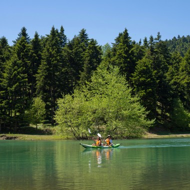 Каяк надувной двухместный с веслами Aqua Marina betta-412 (412x80) Каяк надувной двухместный с веслами Aqua Marina betta-412 (412x80)