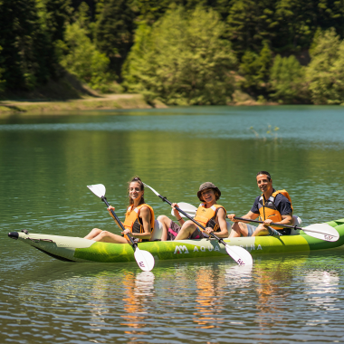 Каяк надувной трехместный с веслами Aqua Marina betta-475 (475х80) Каяк надувной трехместный с веслами Aqua Marina betta-475 (475х80)