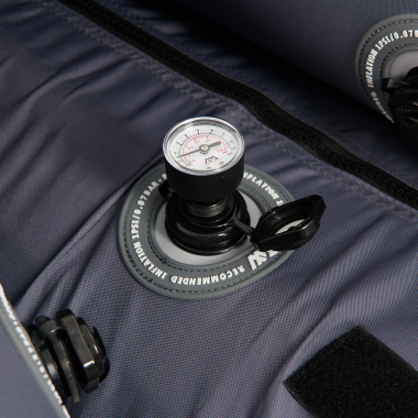 Каяк надувной трехместный с веслами Aqua Marina laxo-380 (380x95) Каяк надувной трехместный с веслами Aqua Marina laxo-380 (380x95)