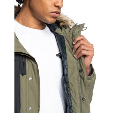 Куртка Quiksilver range runs grape leaf Куртка Quiksilver range runs grape leaf