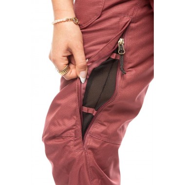 Штаны жен. 686 BLACK MAGIC INSULATED BIB DESERT ROSE SATIN DOBBY Штаны жен. 686 BLACK MAGIC INSULATED BIB DESERT ROSE SATIN DOBBY
