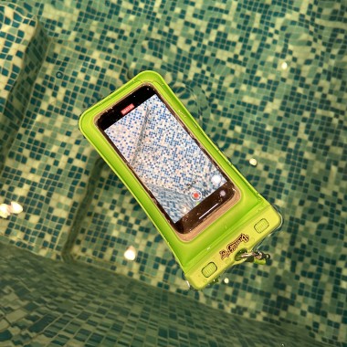 Плавающий чехол для телефона BroStuff Green Плавающий чехол для телефона BroStuff Green